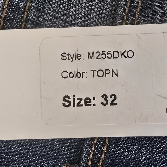 New w Tags Men's Hudson Blue Jeans, size 32 - Picture 5 of 7